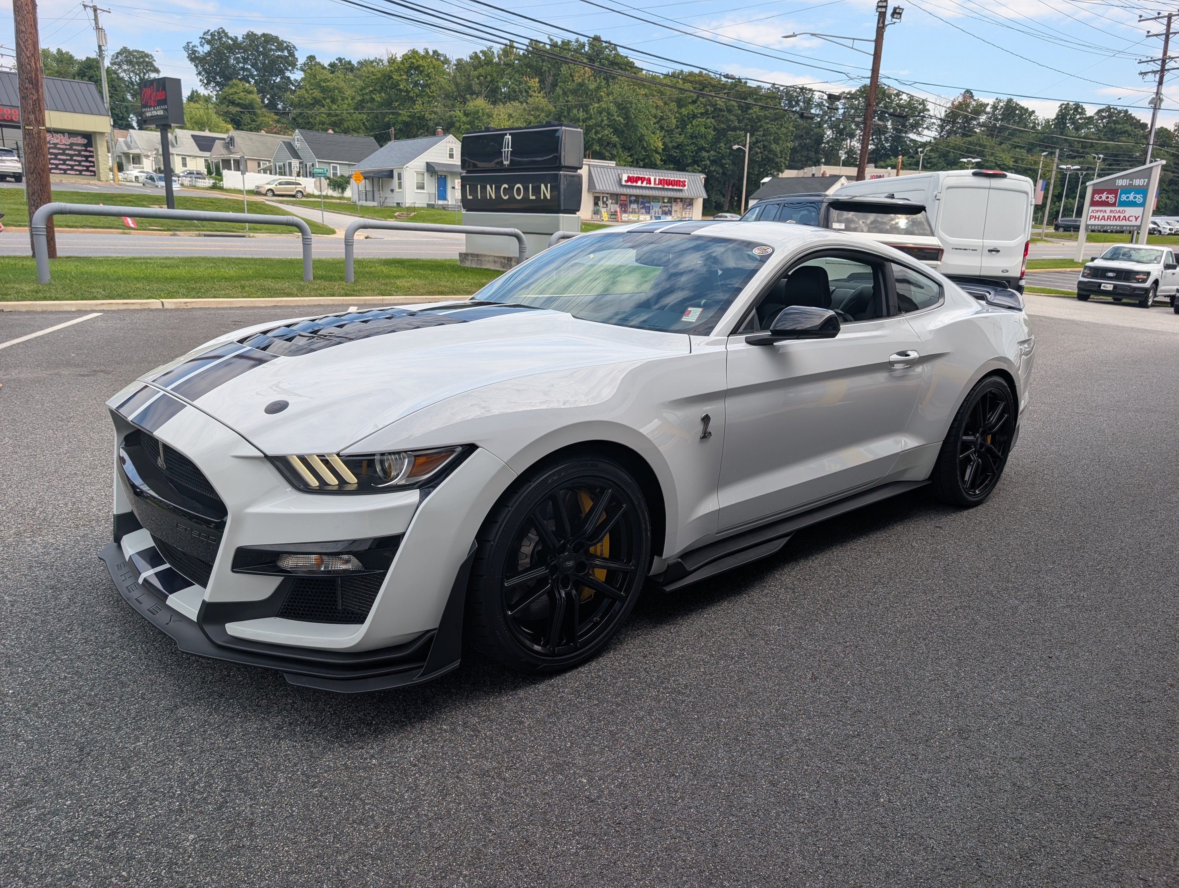 Certified 2022 Ford Mustang Shelby GT500 w/ Technology Package RWD image 1