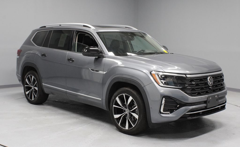Used 2024 Volkswagen Atlas SEL Premium R-Line AWD/4WD image 1