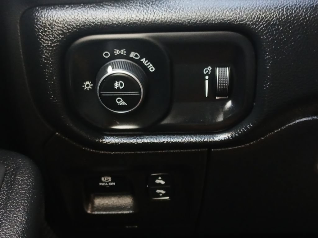 Used 2021 RAM 1500 Lone Star RWD image 12
