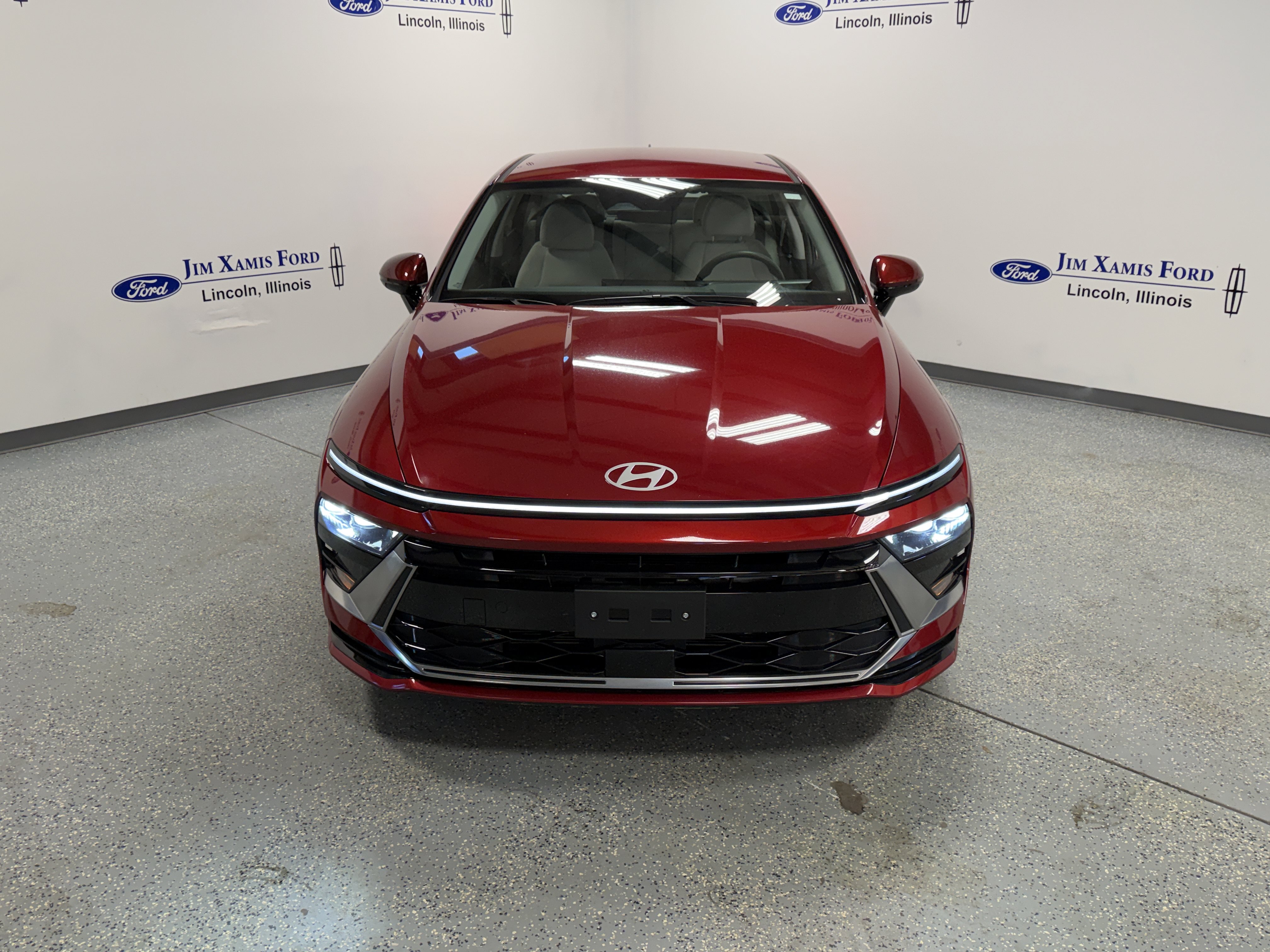 Used 2024 Hyundai Sonata SEL FWD image 2