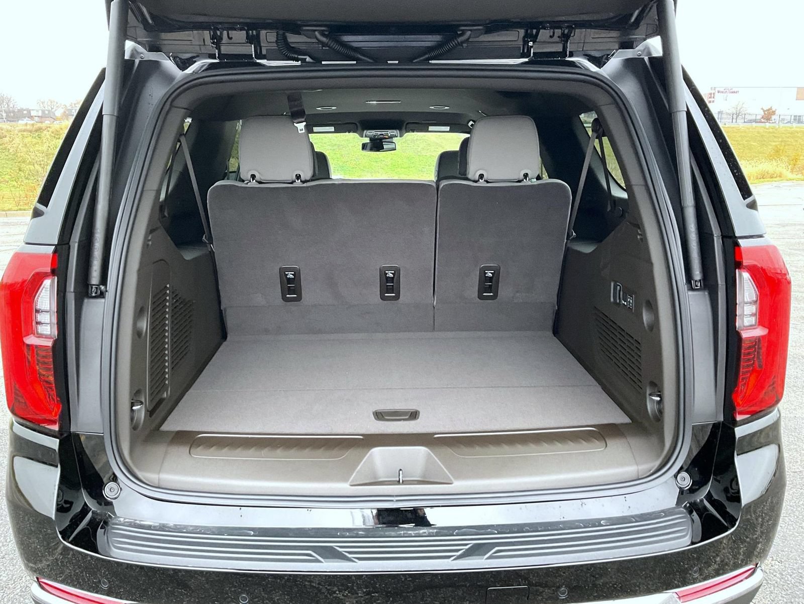 New 2026 GMC Yukon XL Elevation AWD/4WD image 22