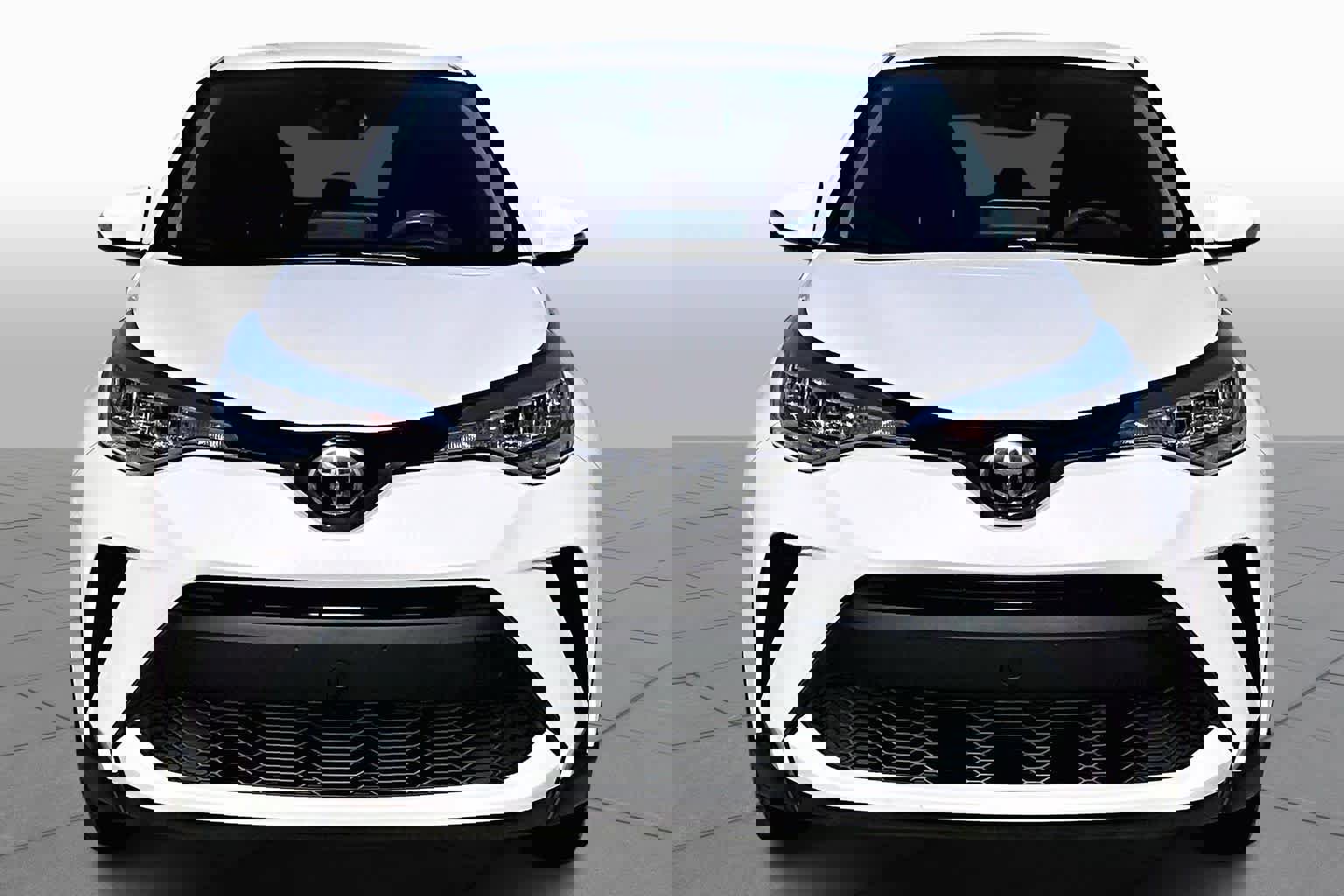 Used 2021 Toyota C-HR LE image 4