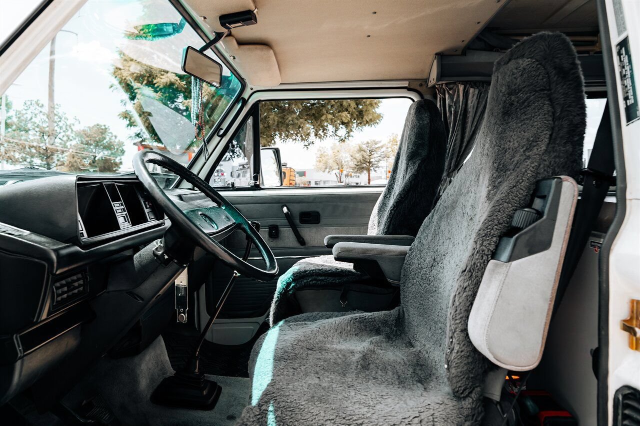 Used 1989 Volkswagen Vanagon GL RWD image 17