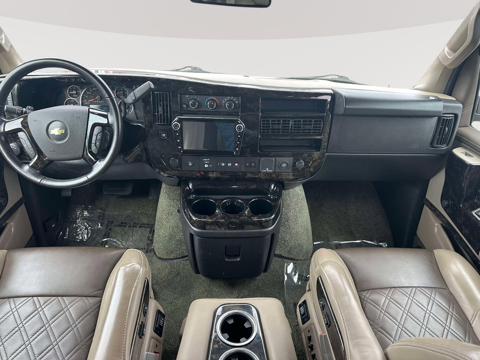 Used 2022 Chevrolet Express 2500 Extended w/ Enhanced Convenience Package image 7