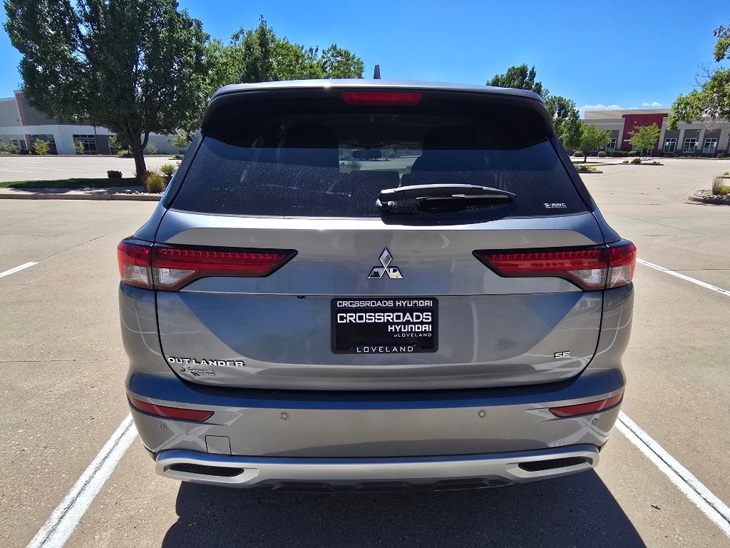 Used 2024 Mitsubishi Outlander SE AWD/4WD image 5