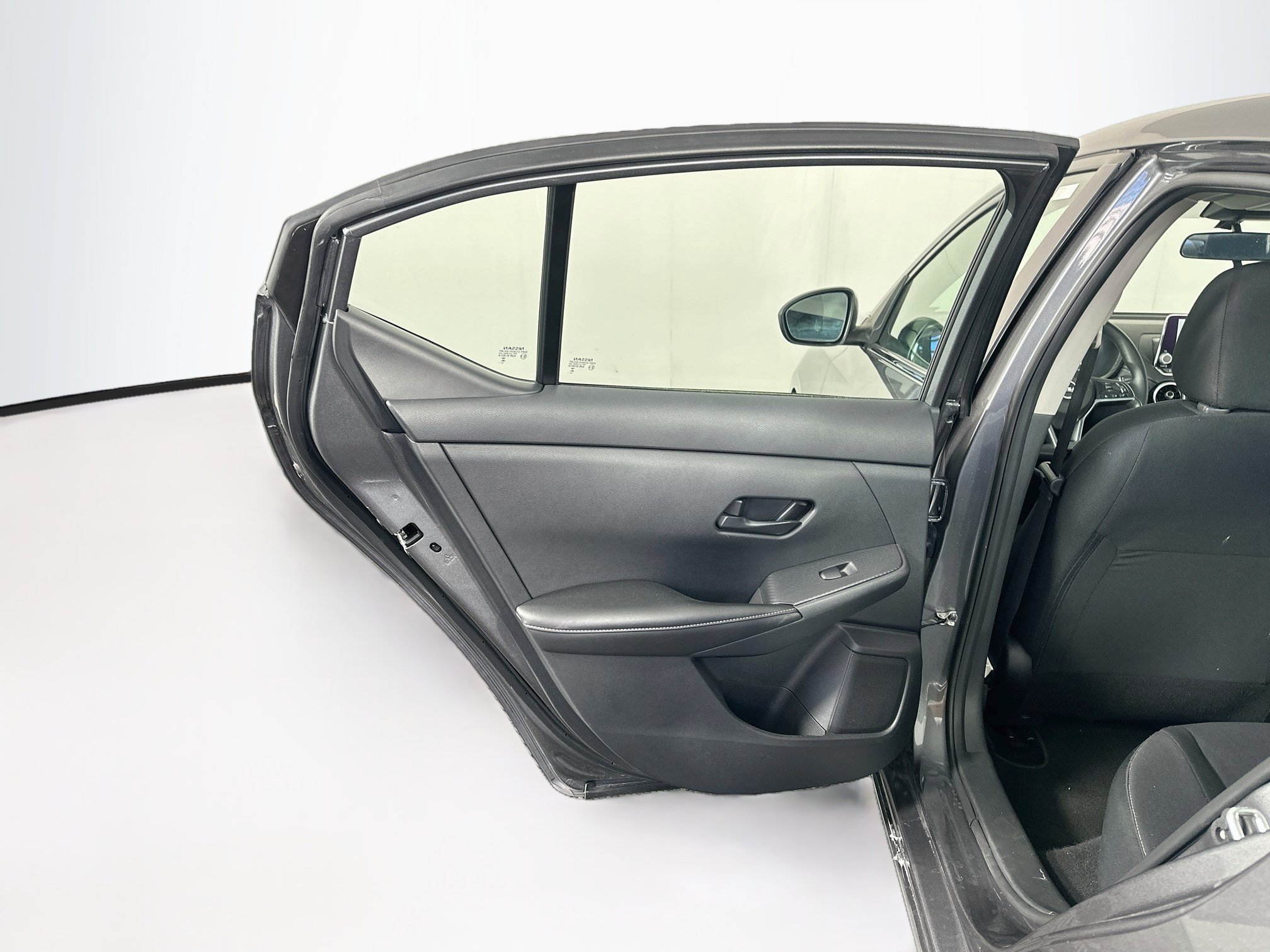 Used 2025 Nissan Sentra SV FWD image 26