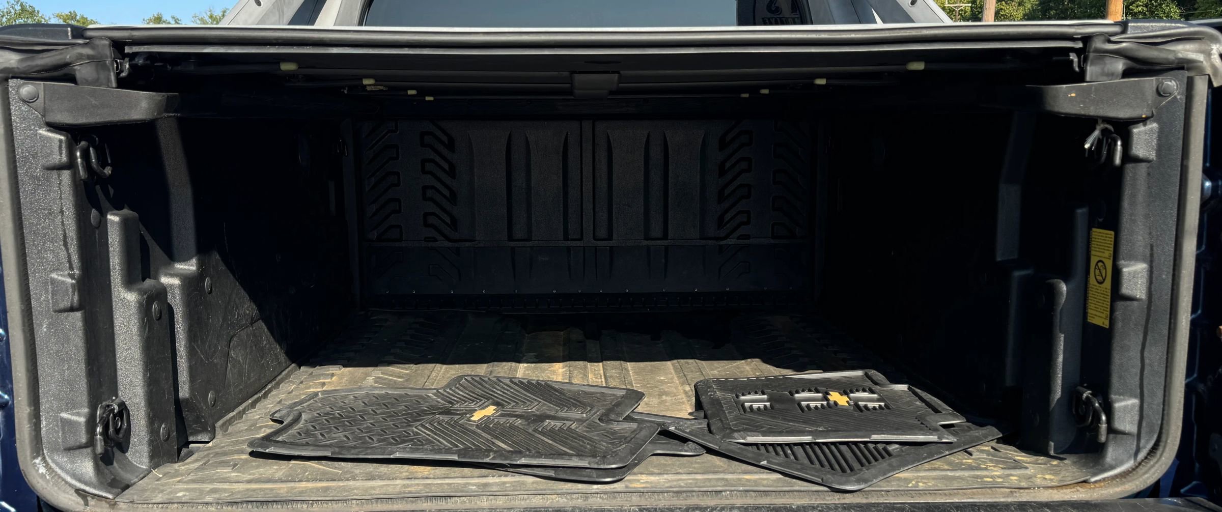 Used 2002 Chevrolet Avalanche 4x4 w/ Off-Road Suspension Pkg image 13