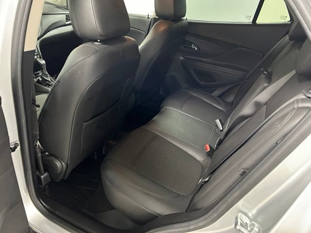 Used 2020 Buick Encore Preferred AWD/4WD image 15