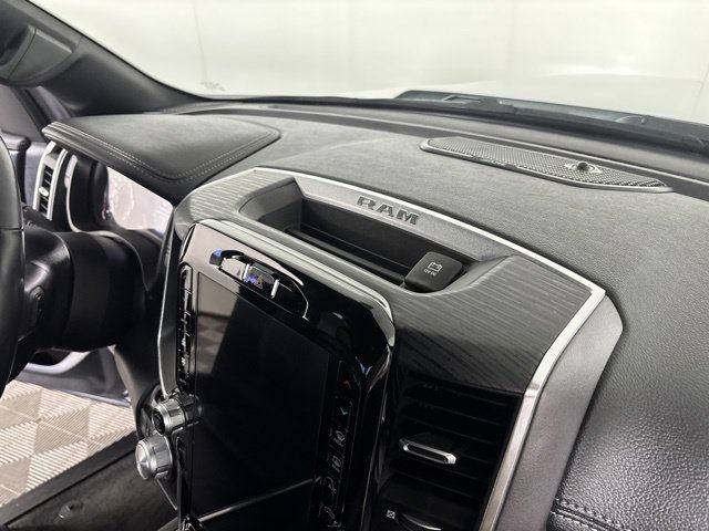 Used 2023 RAM 1500 Laramie AWD/4WD image 32