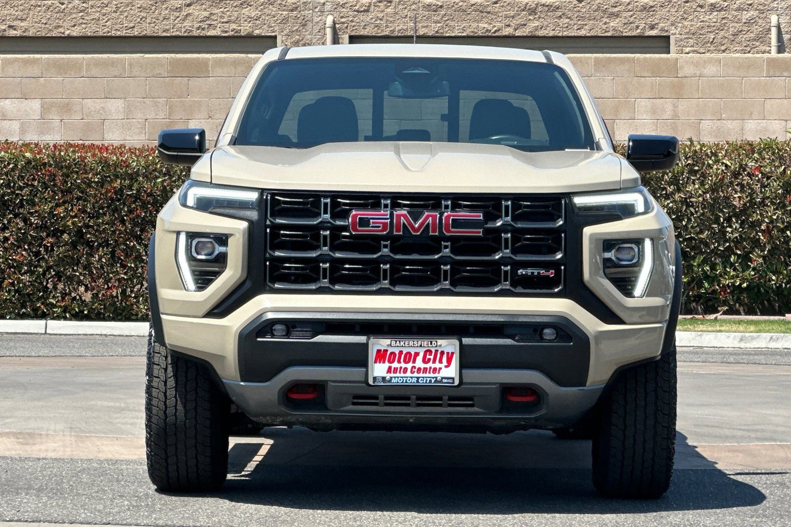 Used 2024 GMC Canyon AT4 AWD/4WD image 9