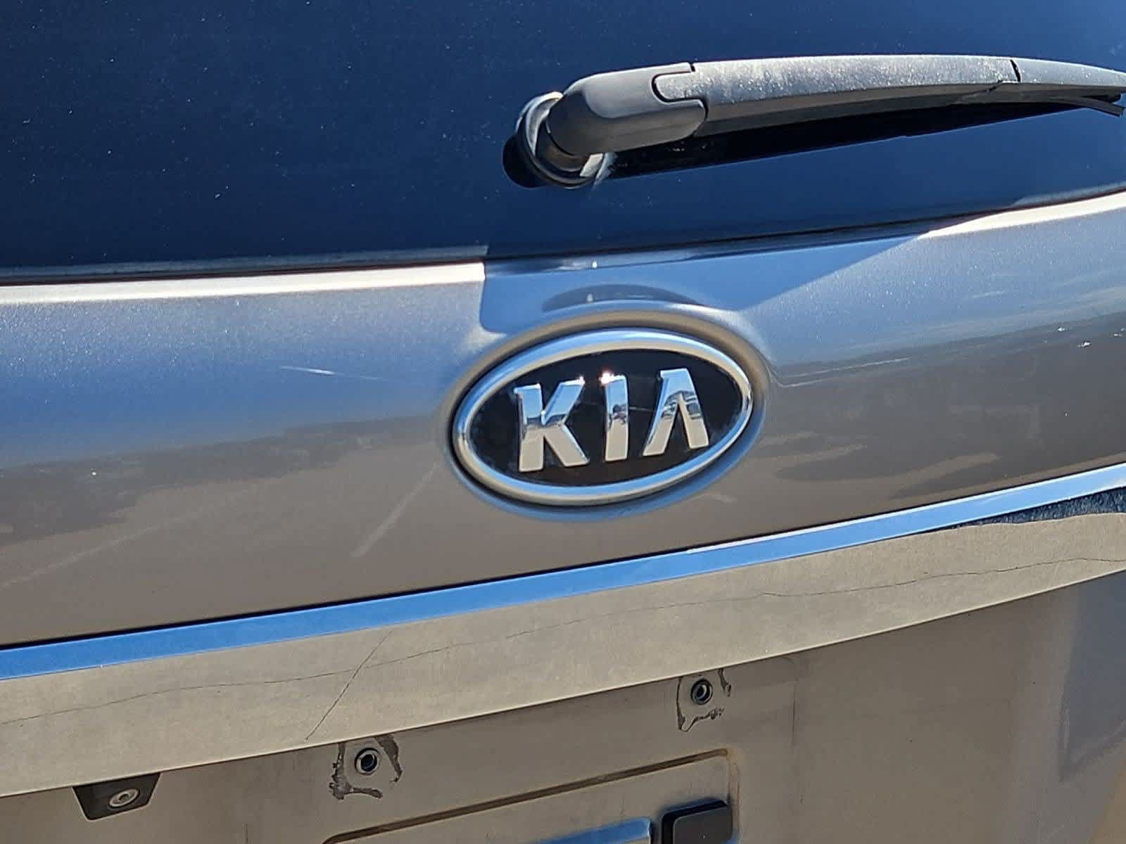 Used 2011 Kia Sorento 2WD w/ Convenience Pkg image 11