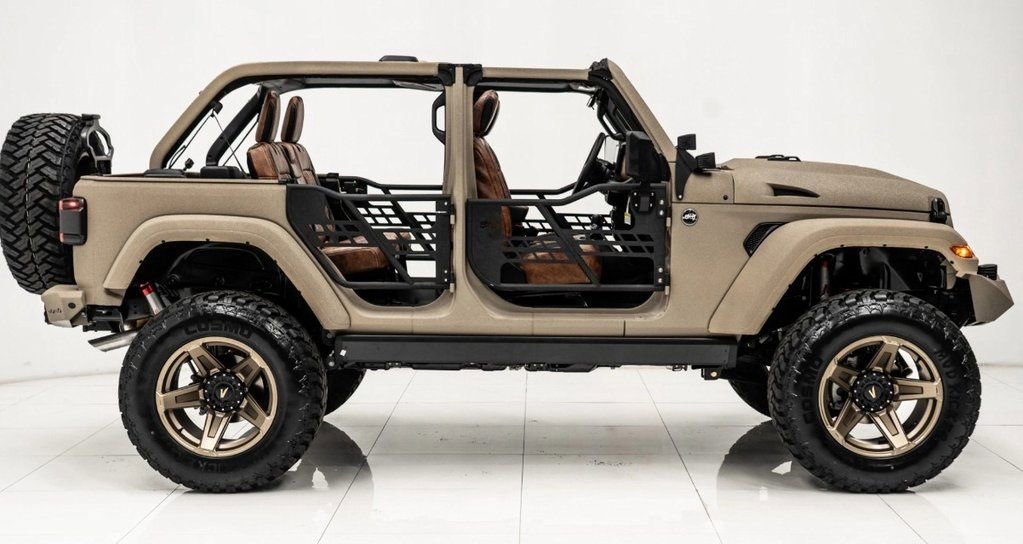 Used 2025 Jeep Wrangler Sport image 8