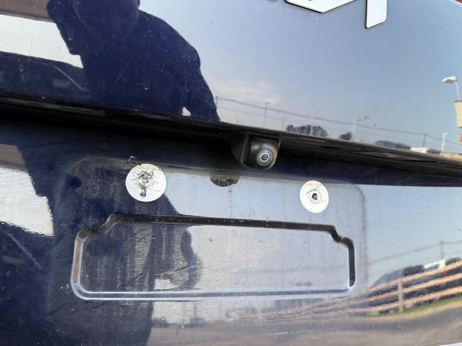 Used 2025 Kia Carnival FWD image 16