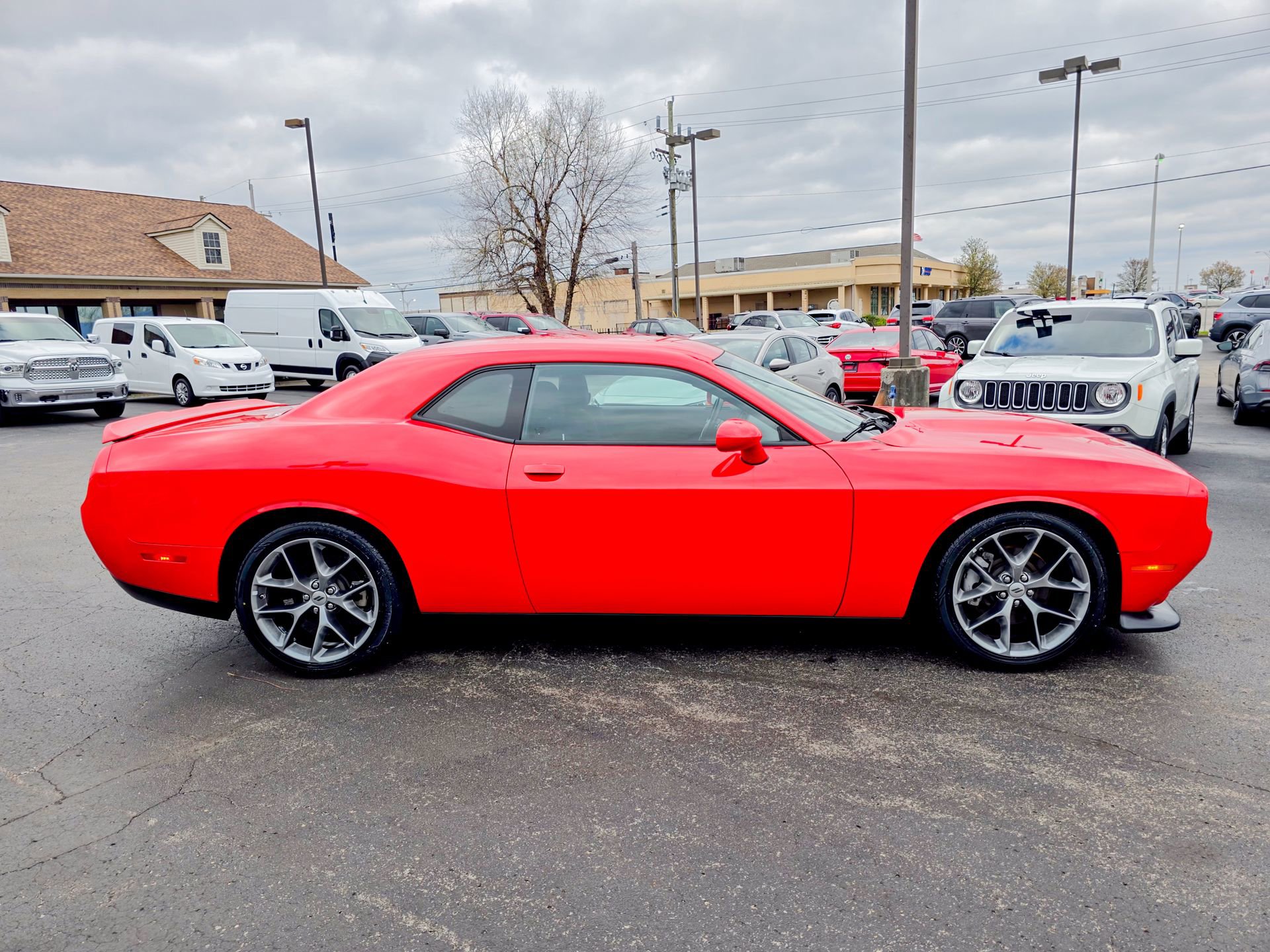 Used 2022 Dodge Challenger GT RWD image 18
