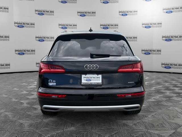 Used 2020 Audi Q5 Premium w/ Premium Plus Package AWD/4WD image 4
