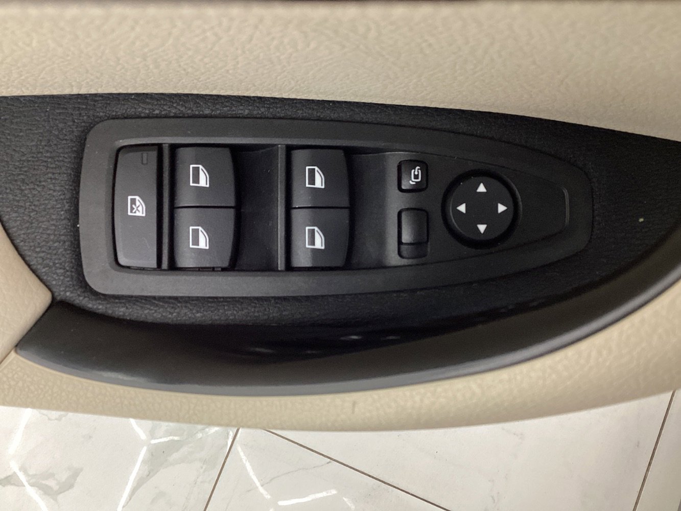 Used 2022 BMW X2 xDrive28i w/ Convenience Package image 39