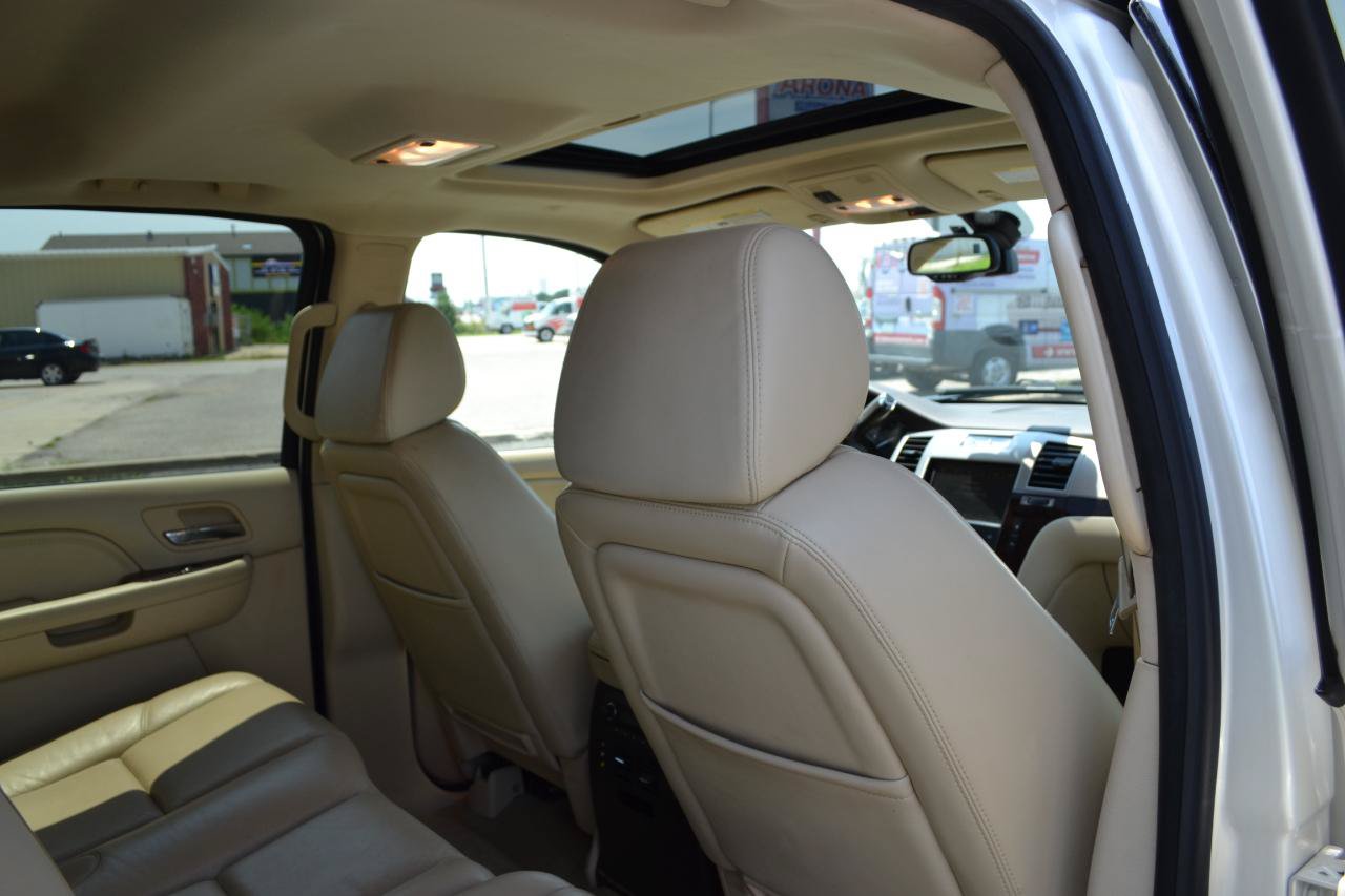 Used 2008 Cadillac Escalade EXT AWD/4WD image 37