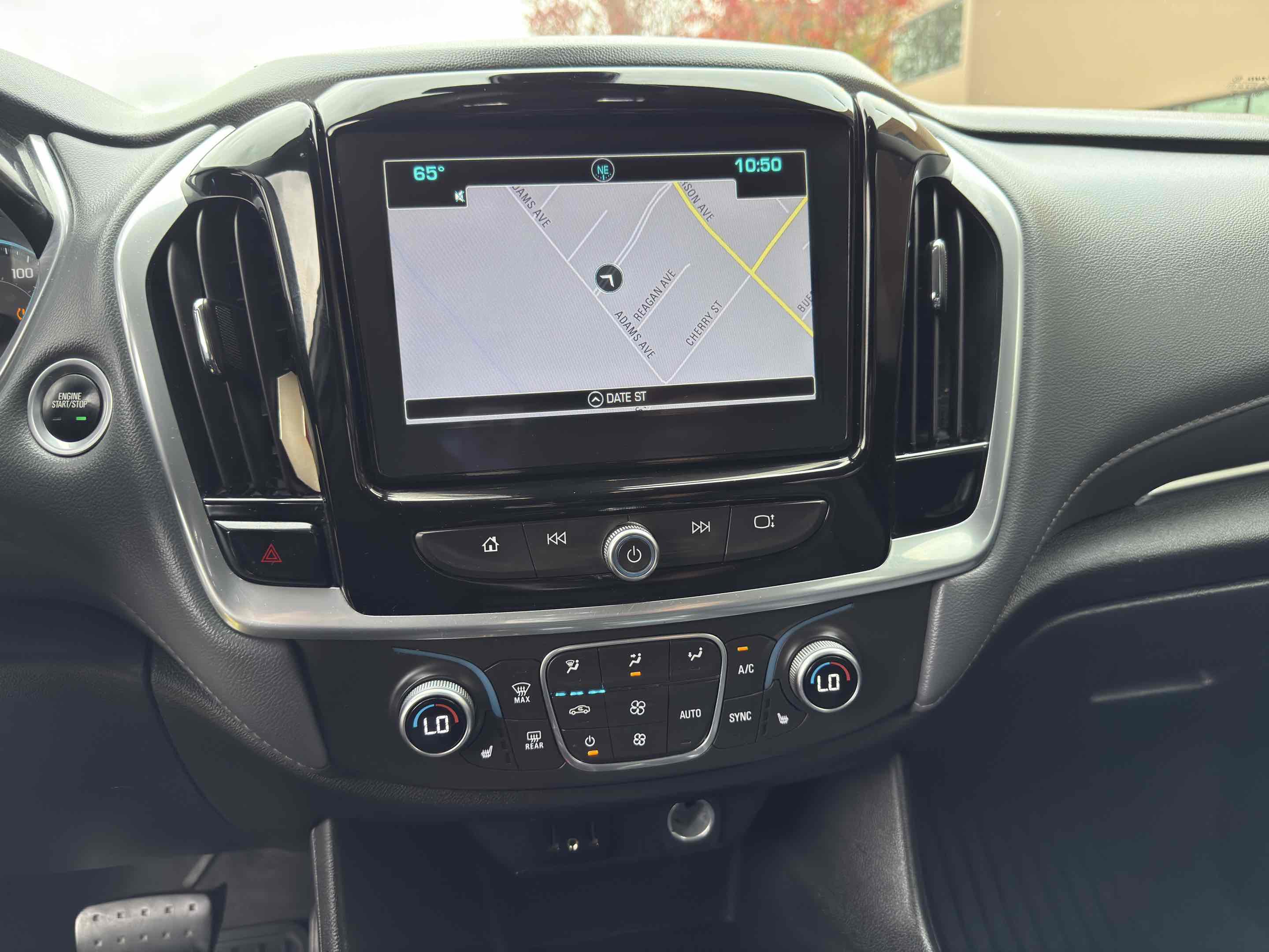 Used 2019 Chevrolet Traverse LT w/ LT Premium Package image 40