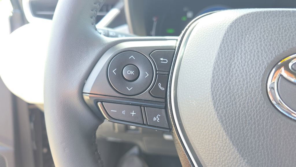 Used 2026 Toyota Corolla SE FWD image 21