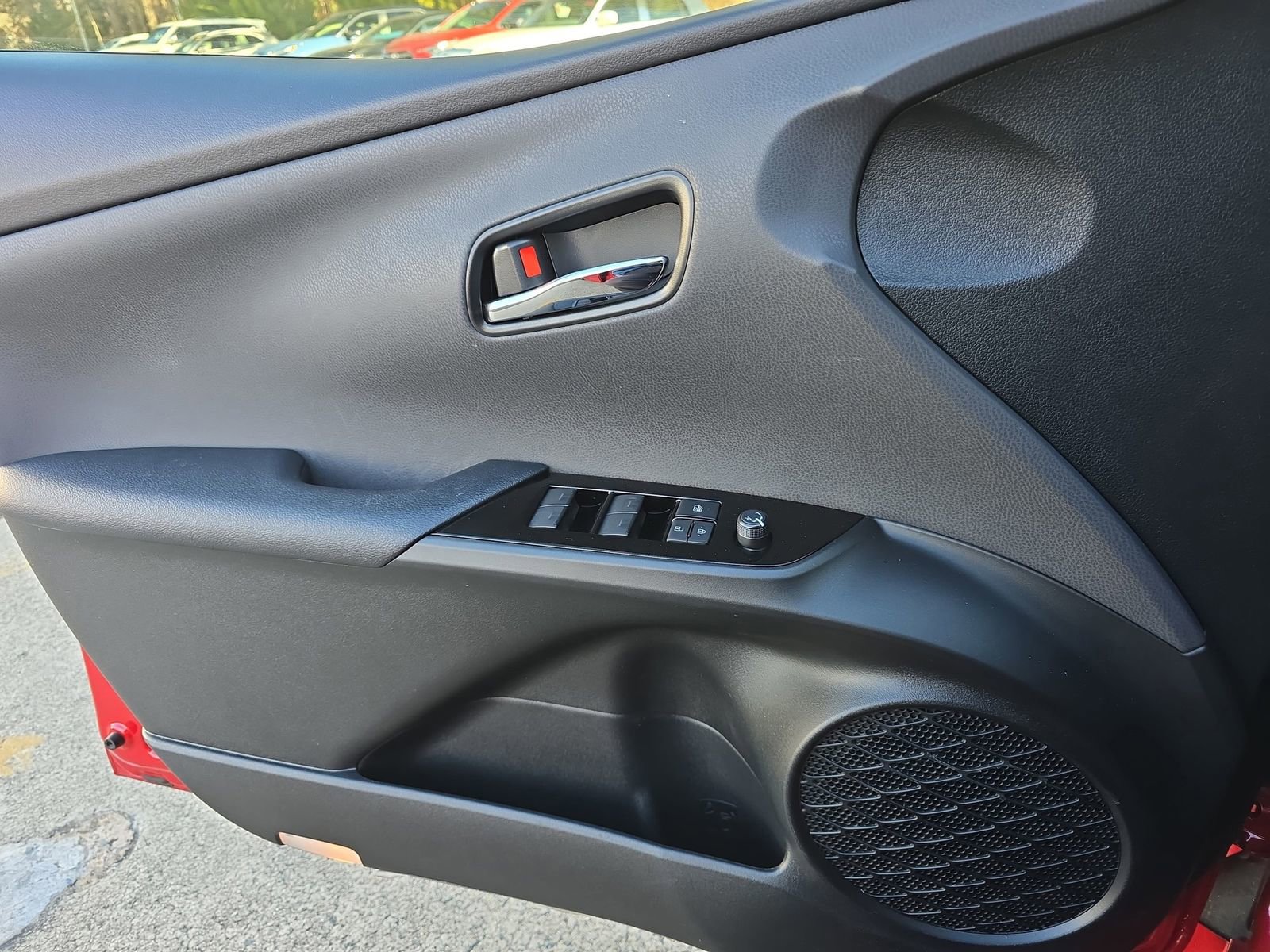 Used 2020 Toyota Prius Limited image 32