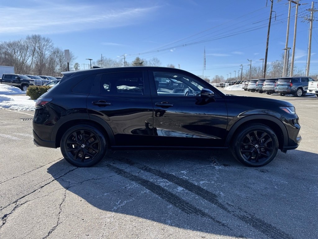 Used 2023 Honda HR-V Sport image 8