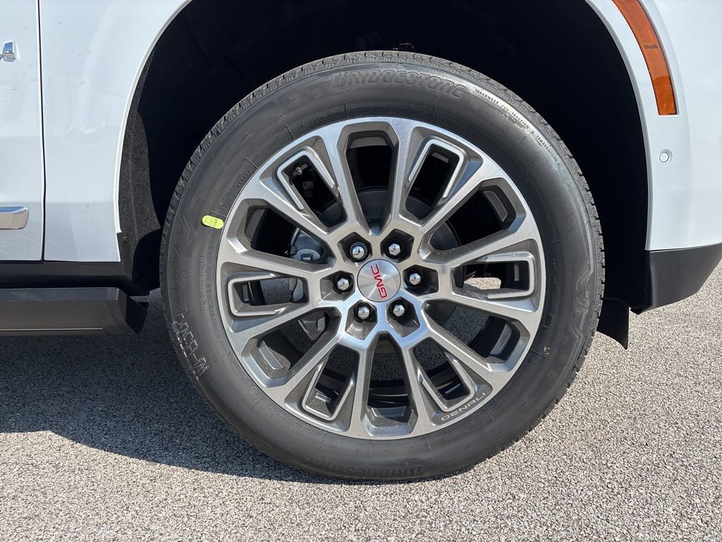 New 2026 GMC Yukon Denali image 13