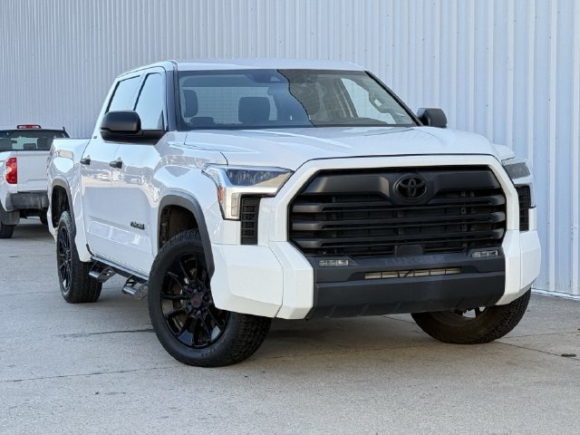Used 2023 Toyota Tundra SR5 AWD/4WD image 2