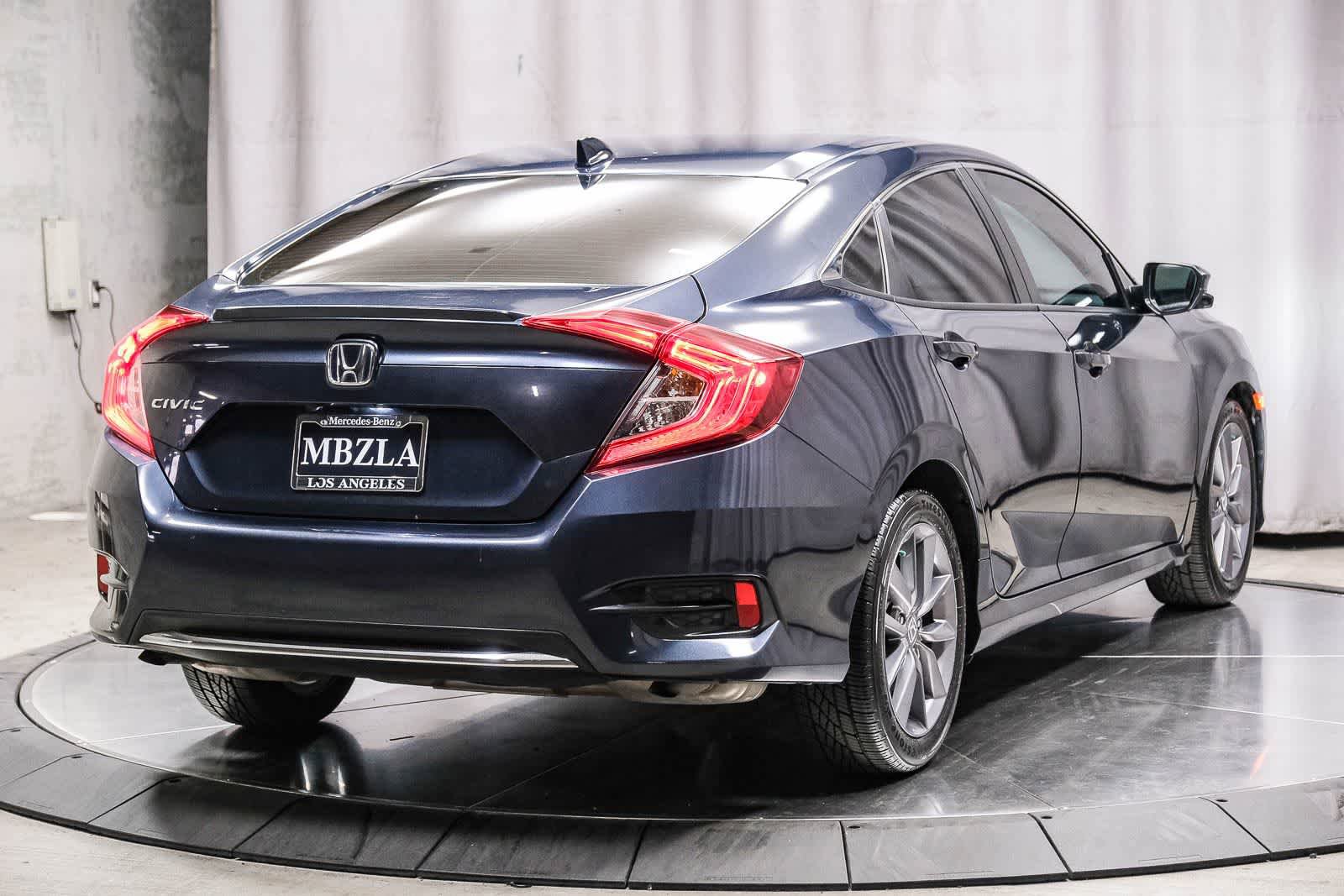 Used 2019 Honda Civic EX image 4
