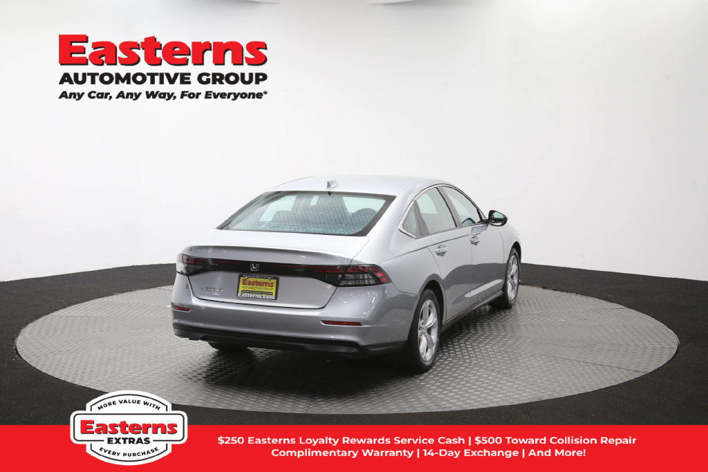 Used 2023 Honda Accord LX image 41
