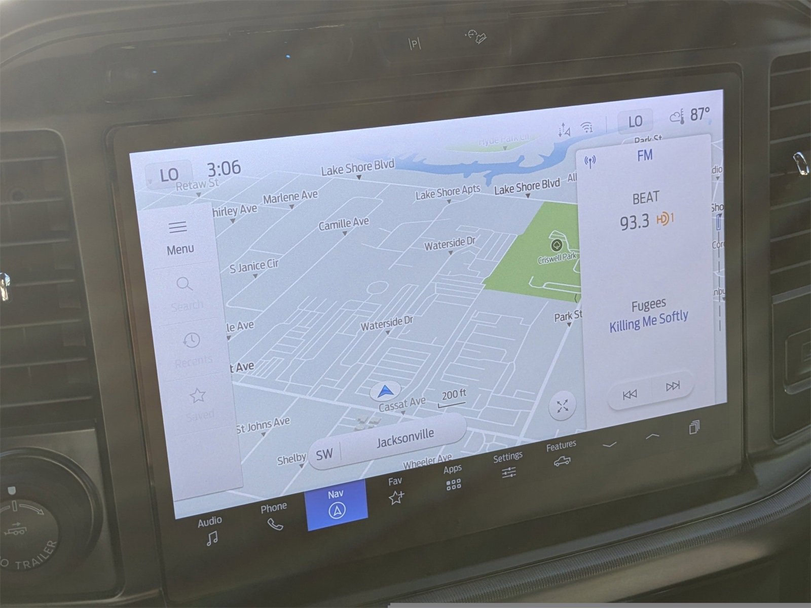 New 2025 Ford F150 Lariat w/ Equipment Group 501A Mid image 27