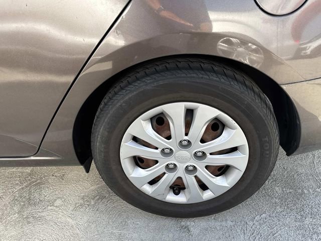 Used 2013 Kia Forte EX image 5