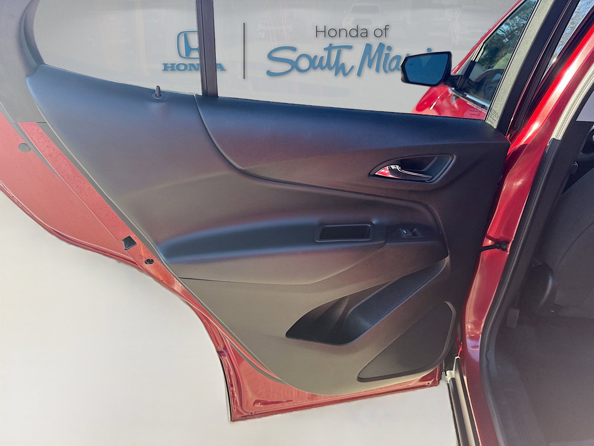 Used 2020 Chevrolet Equinox LT image 25