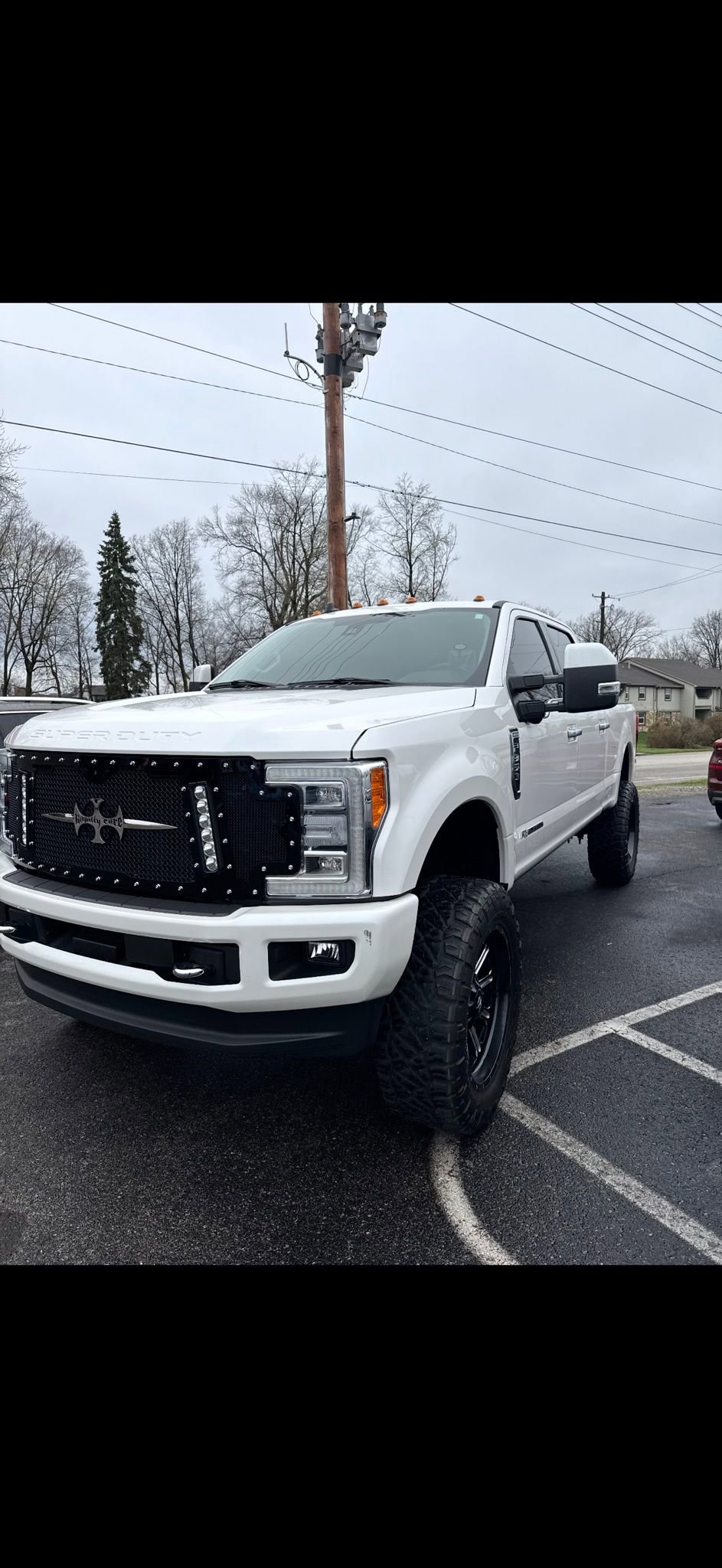Used 2019 Ford F350 Limited AWD/4WD image 1