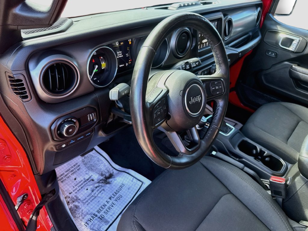 Certified 2023 Jeep Wrangler Unlimited w/ Cold Weather Group AWD/4WD image 10