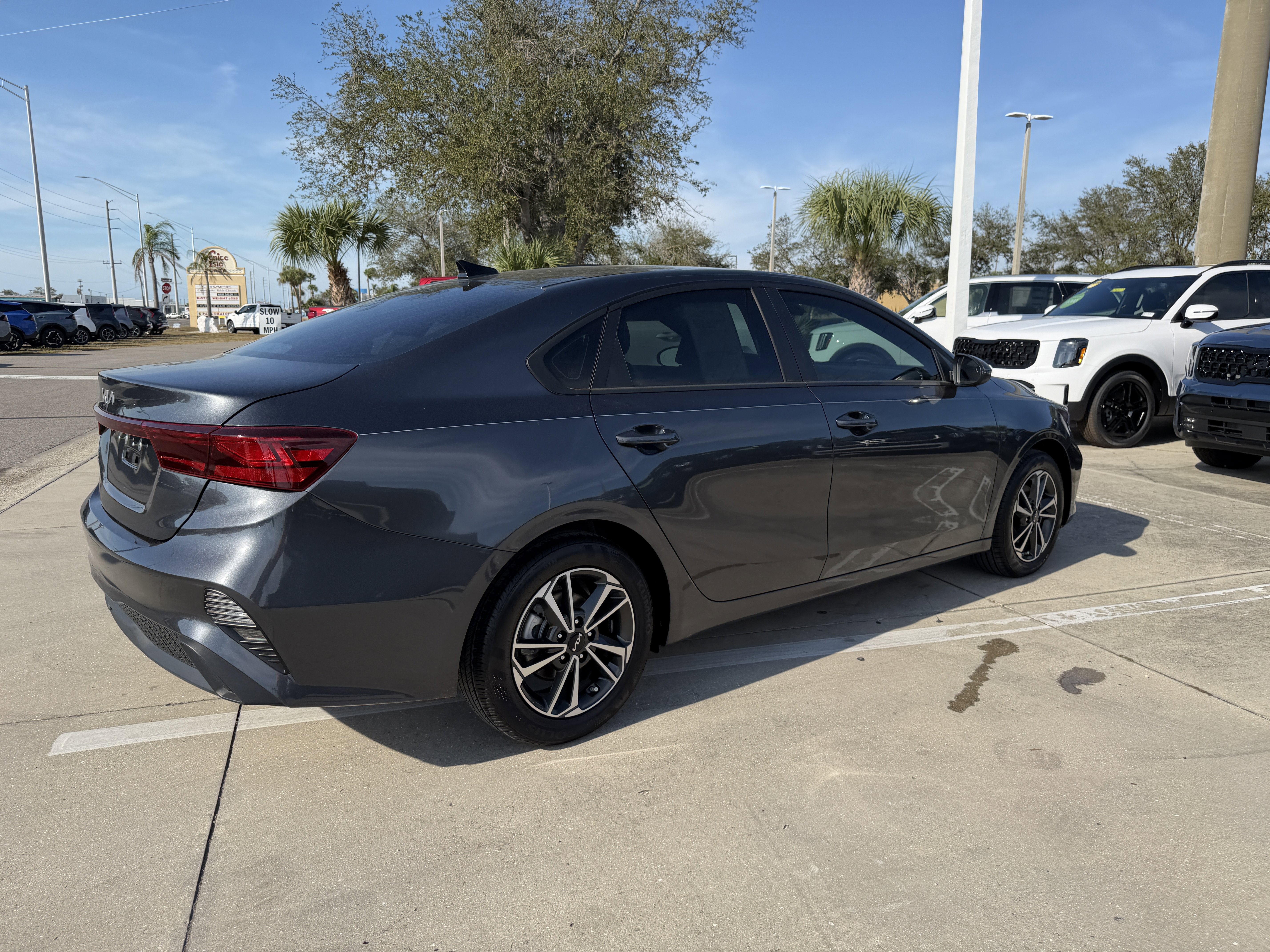 Certified 2023 Kia Forte LXS w/ LXS Technology Package image 4