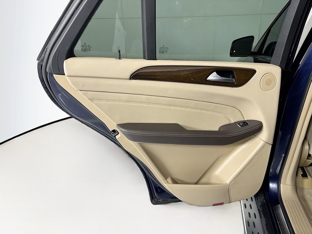 Used 2015 Mercedes-Benz ML 350 4MATIC image 26