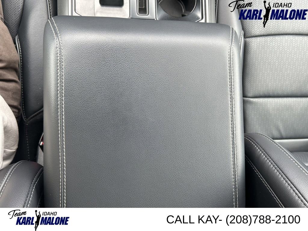 Used 2025 Ford F150 Lariat AWD/4WD image 37
