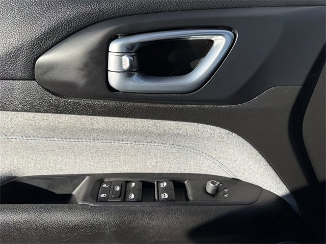 Used 2024 Jeep Compass Latitude image 21