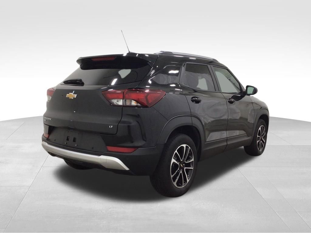 Used 2024 Chevrolet TrailBlazer LT w/ Convenience Package AWD/4WD image 4