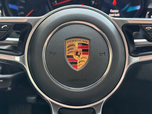 Used 2019 Porsche Macan image 31