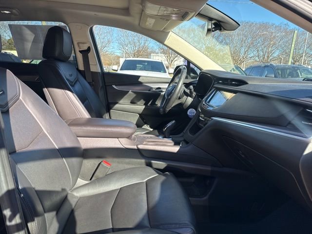 Used 2018 Cadillac XT5 Luxury w/ Driver Awareness Package AWD/4WD image 15