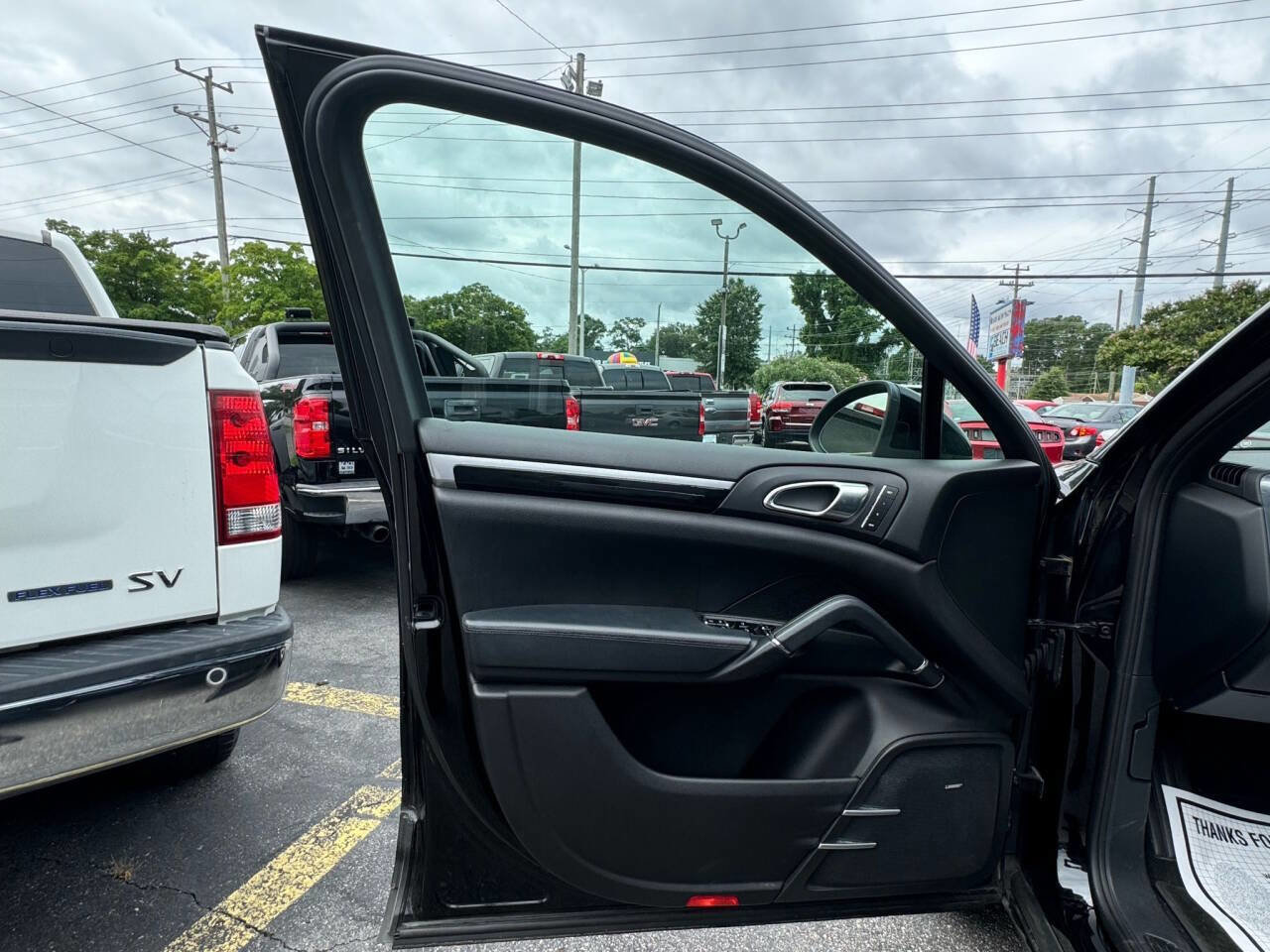 Used 2012 Porsche Cayenne S AWD/4WD image 12