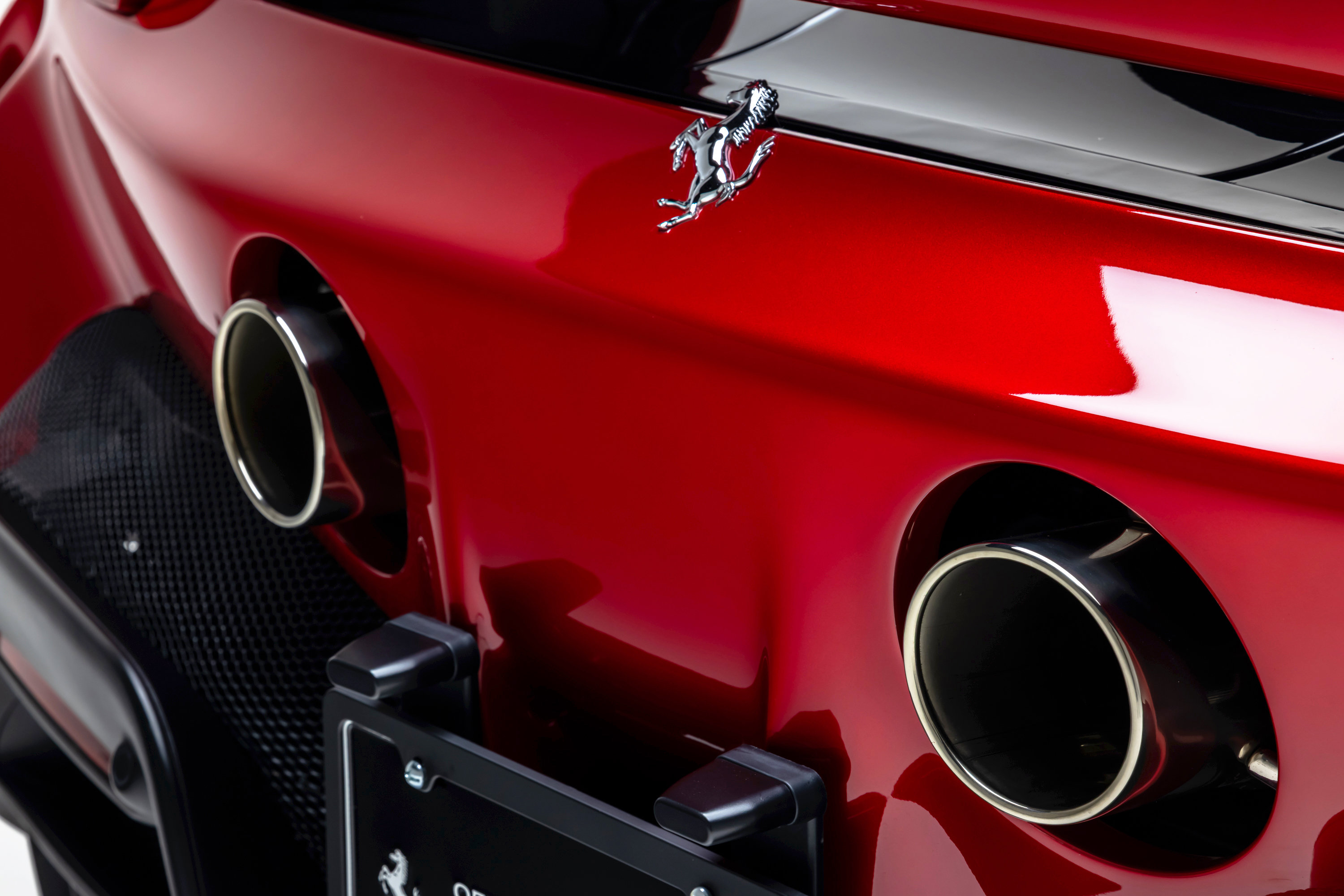Certified 2025 Ferrari SF90 Spider AWD/4WD image 19