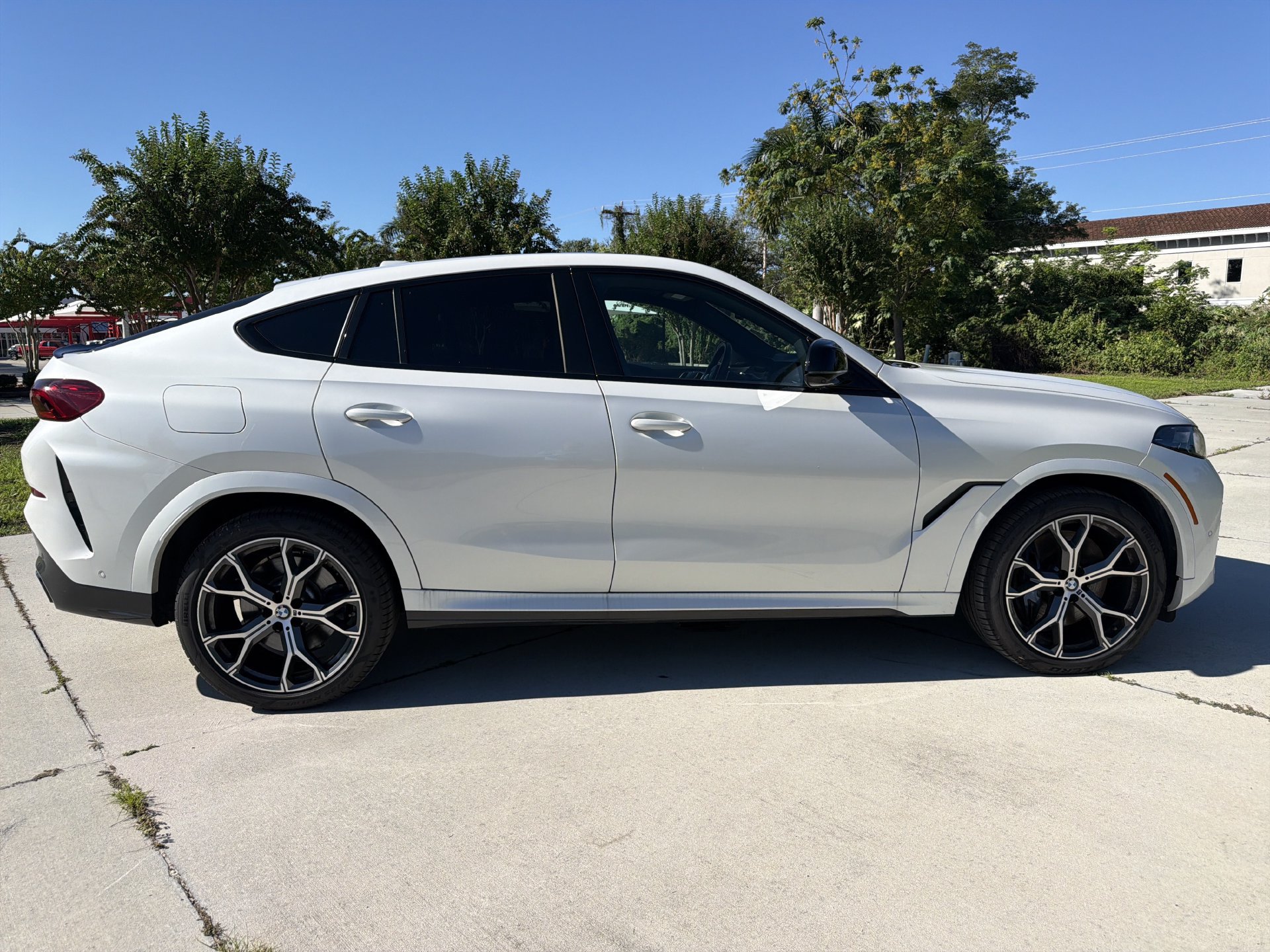 Certified 2026 BMW X6 M60i AWD/4WD image 3