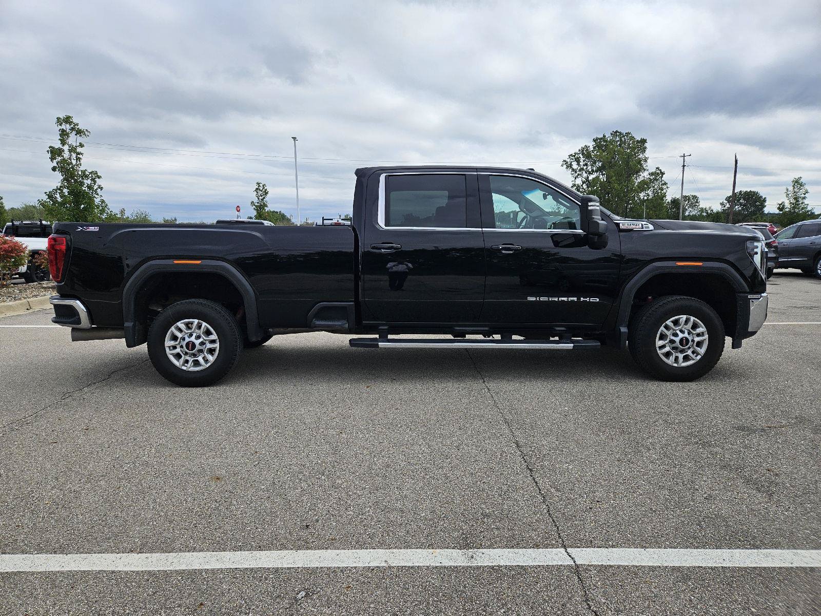 Used 2025 GMC Sierra 2500 SLE w/ Preferred Package AWD/4WD image 8