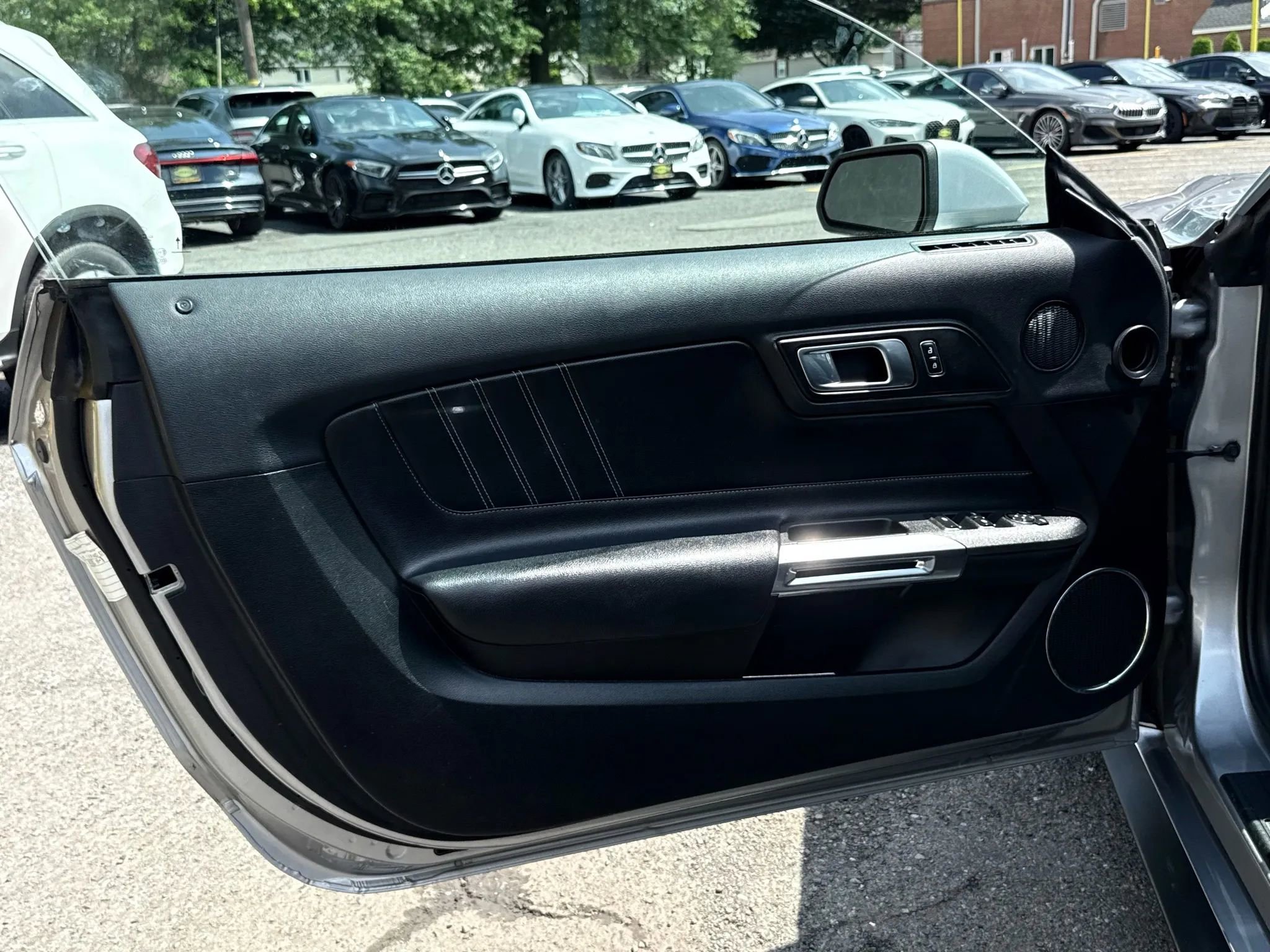 Used 2022 Ford Mustang Premium image 13