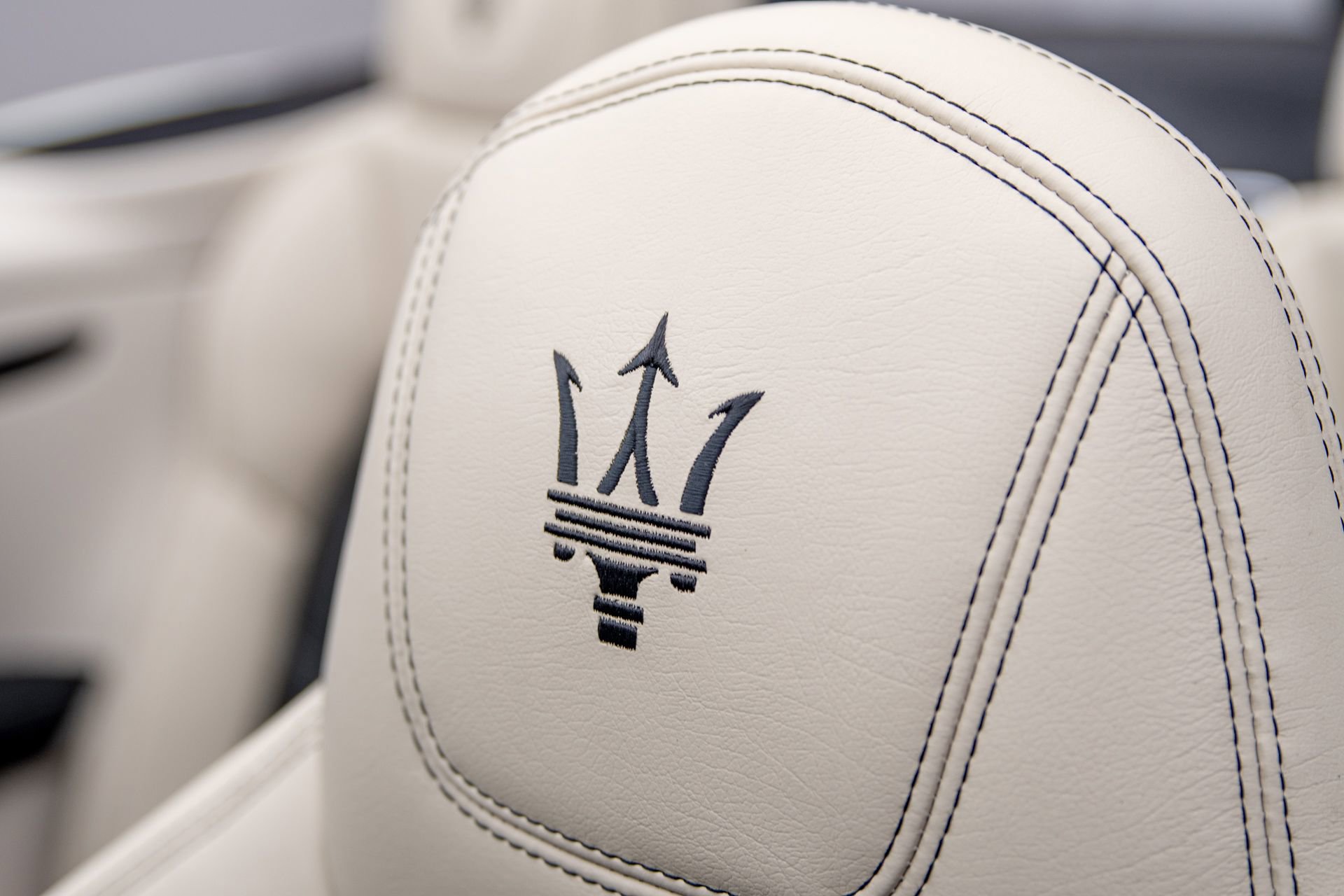 Used 2018 Maserati GranTurismo Sport image 23