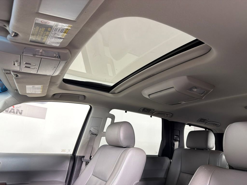 Used 2017 Toyota Sequoia Platinum image 2
