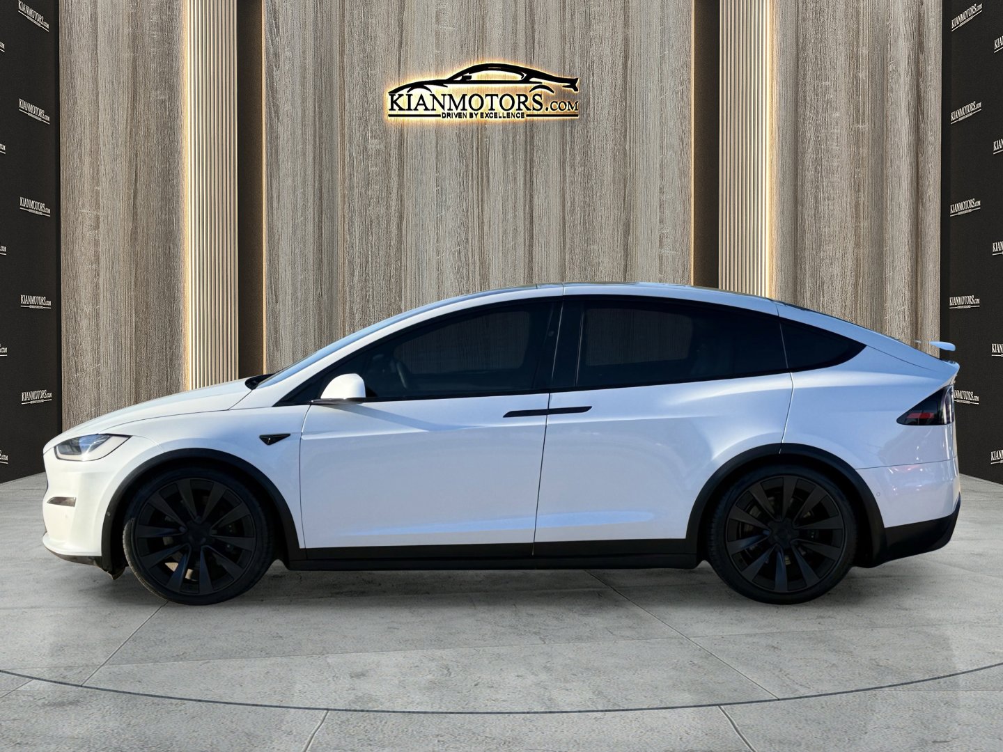 Used 2022 Tesla Model X image 4