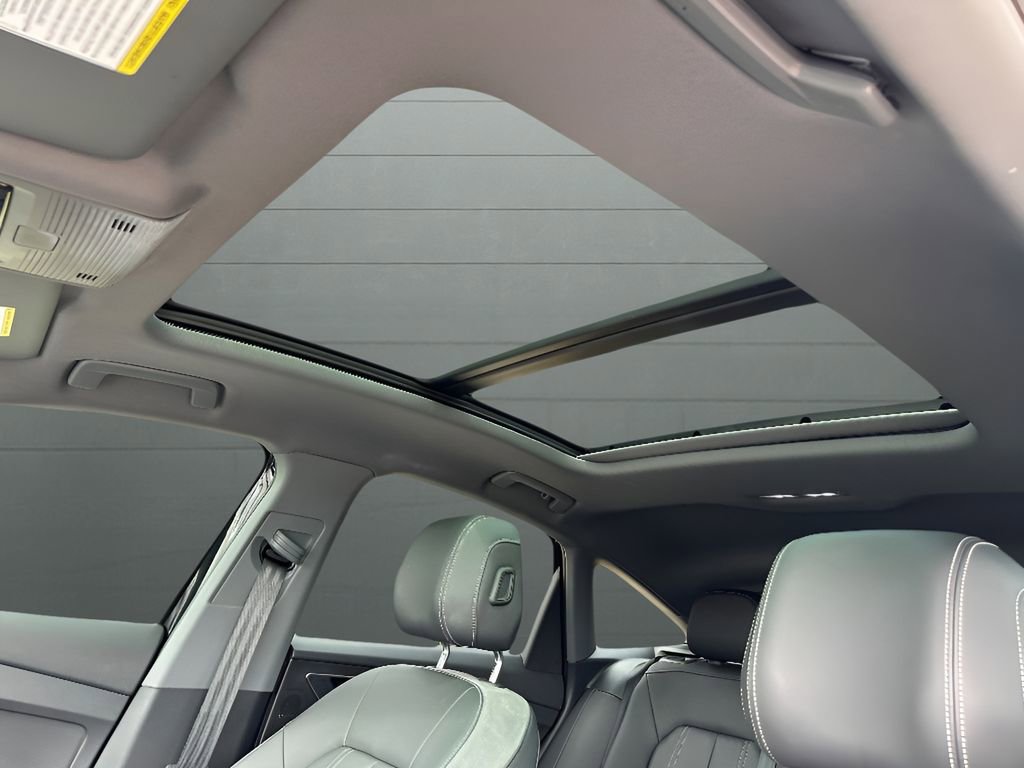 Used 2023 Audi Q4 e-tron Premium Plus w/ Premium Plus image 11